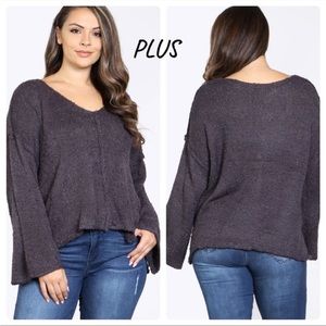 🎉 HP 🎉 Plus Size V Neck Sweater